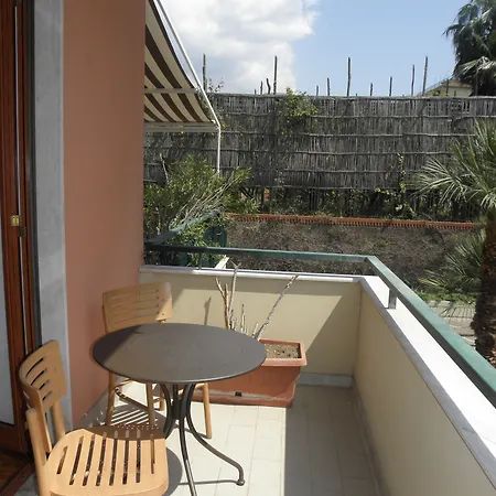 Lemon Bed & Breakfast