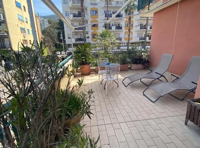 Lemon Bed & Breakfast 3*