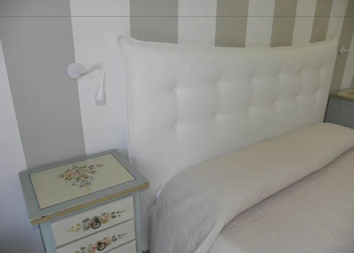 Lemon Bed & Breakfast