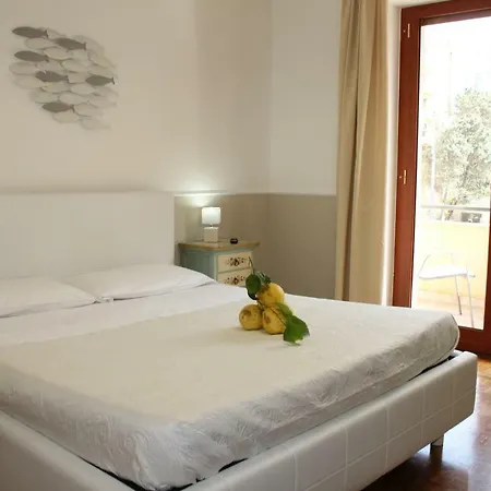 Lemon Bed & Breakfast