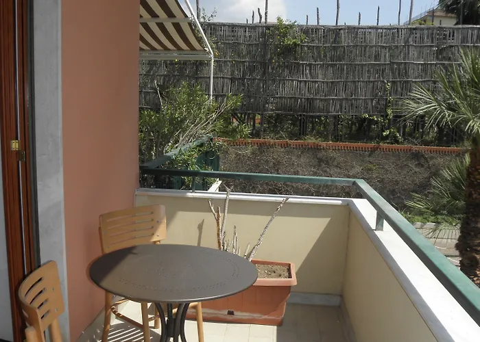 Lemon Bed & Breakfast