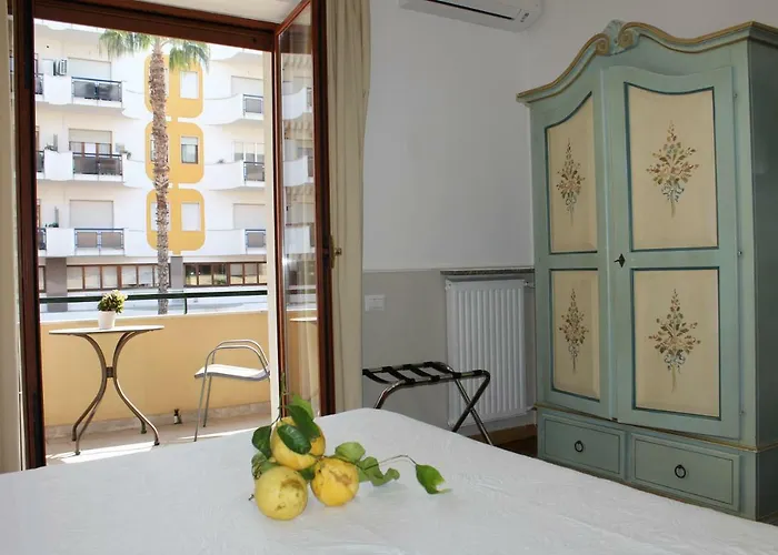 Lemon Bed & Breakfast 3*