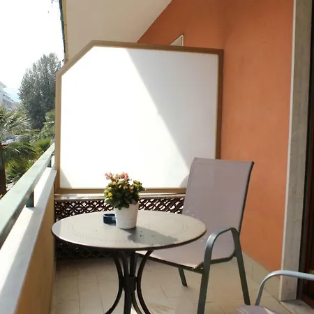 Bed & Breakfast Lemon 3*